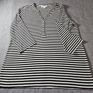 4 X $15. Liz Claiborne Retro Black and White Striped Long Sleeve Top
